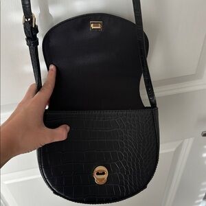 Croc-Embossed Crossbody Bag